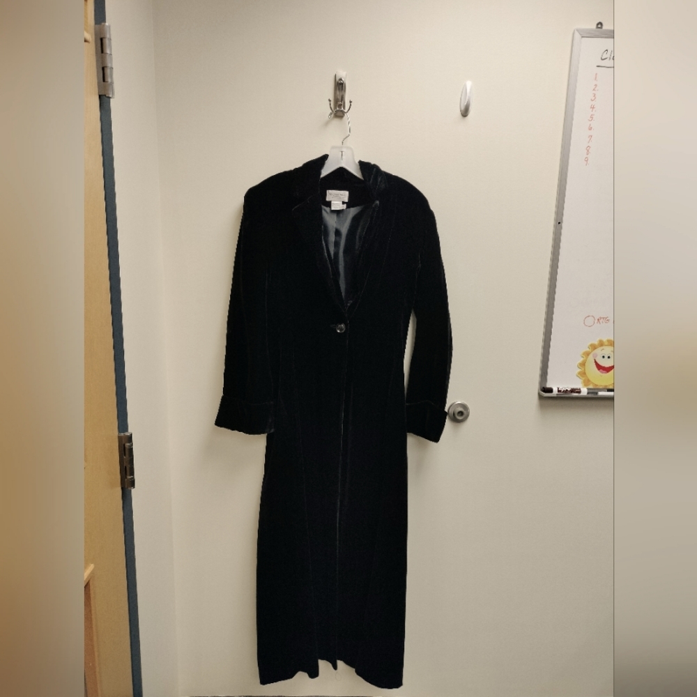 Newport News,   Velvet full length size 4